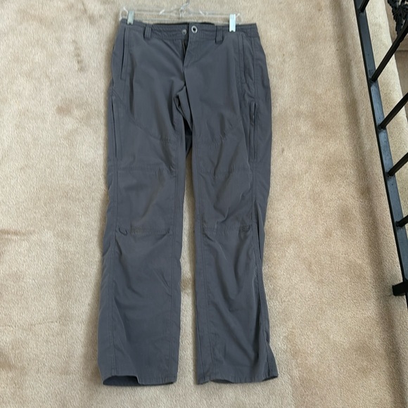 Kuhl gray convertible pants with zipper/drawstring/ button front  size 6 short. - Picture 1 of 9
